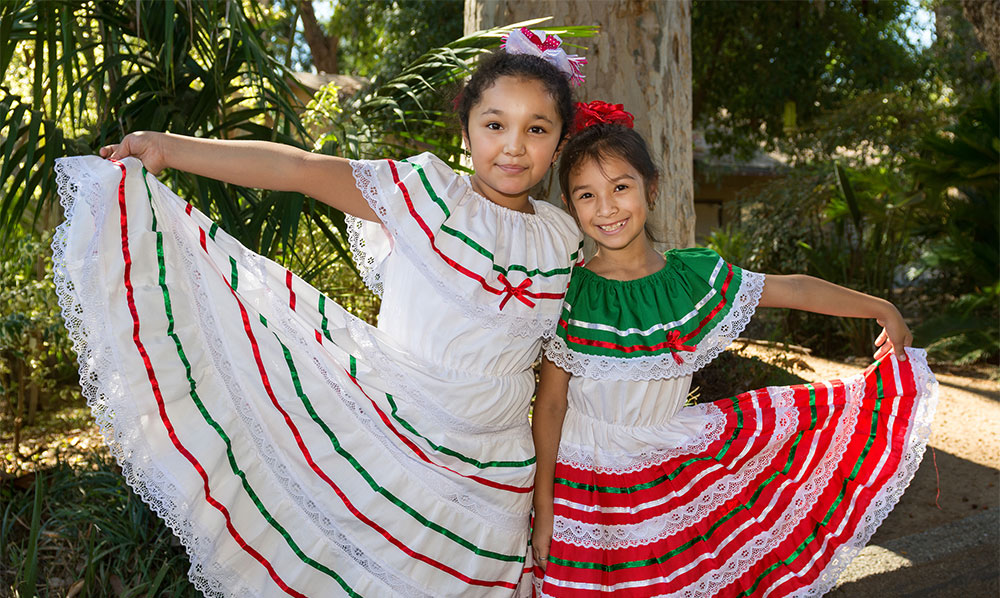 Dia de los Ninos / Children's Day dancers